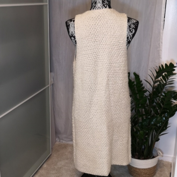 🎉SALE 2/$25🎉 - Picture 3 of 5